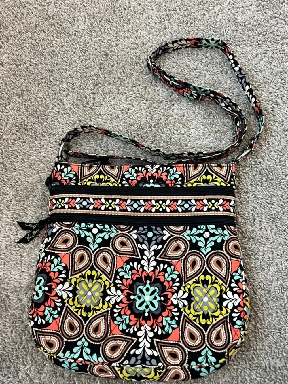 Vera Bradley Sierra Bundle 2 Pc Tote‎ + Crossbody Floral Medallion Travel Bag